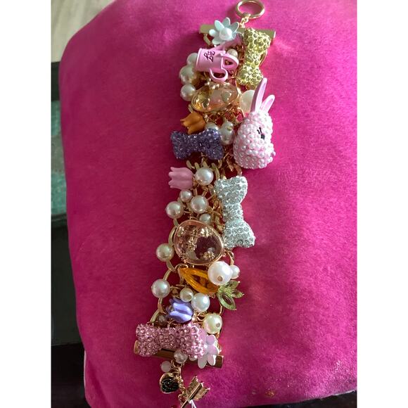 New with tag bracelet lovely rabbit retail price 148 - Picture 4 of 6